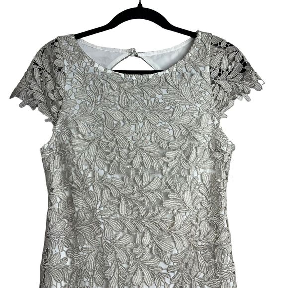 NWT Alice + Olivia Clover Metallic Lace OpenBack Mini Dress Light Silver Size 6 - Picture 3 of 14